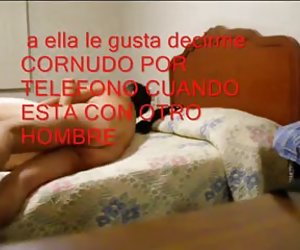 Amante habla con esposo mientras folla a una esposa - español