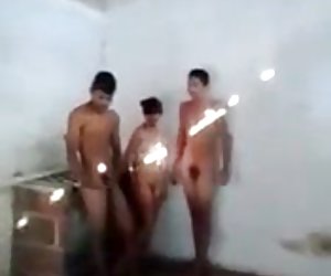 Las enfermeras jóvenes porno orgía com amiguinha