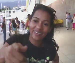 Recoger dominicana a las niñas de la calle en toticos.com negro dominicana
